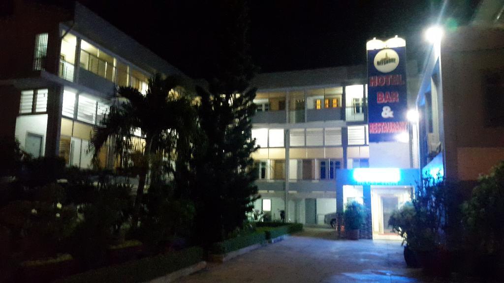 Offshore Hotel Вунгтау Экстерьер фото
